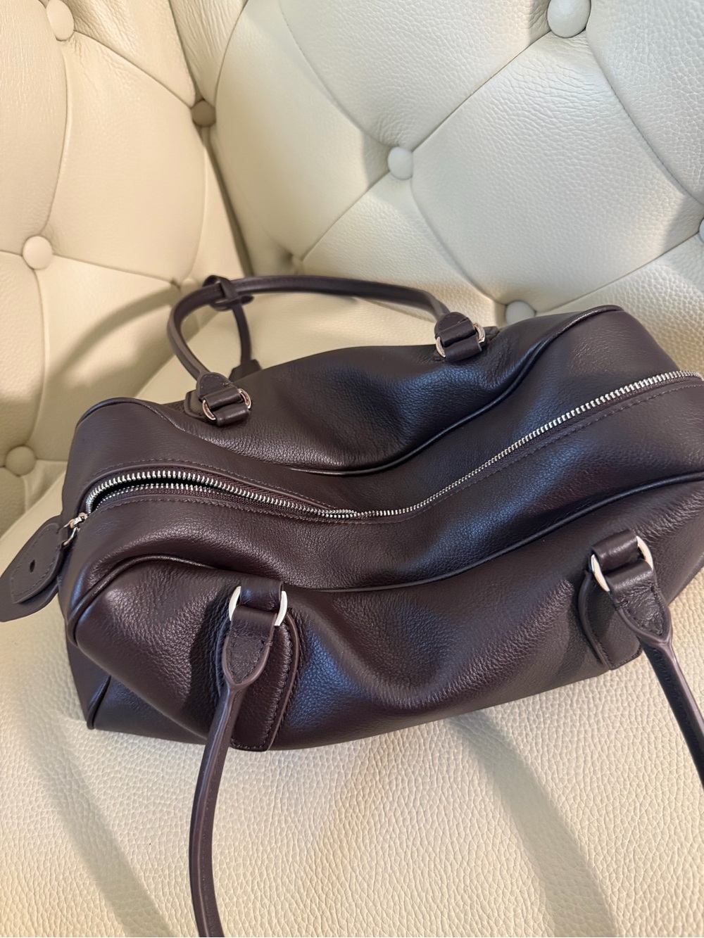 Genuine calfskin Leather handbag like new - Picture 6 of 15